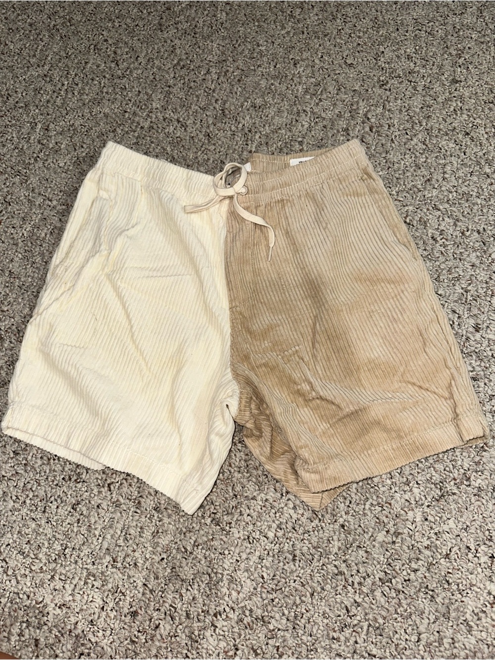 PacSun Two-Tone Corduroy Shorts in Cream and Tan